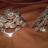 Винтидж чифт салфетници на цветя бял метал, снимка 4 - Други ценни предмети - 39377550