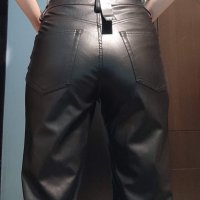 Vegan черен кожен панталон HM Divided, размер 36, нов с етикет , снимка 2 - Панталони - 44218319