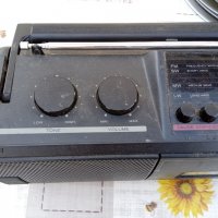 HITACHI Радиокасетофон, снимка 6 - Радиокасетофони, транзистори - 40061891