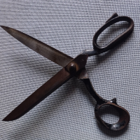 стара абаджийска ножица -,,Solingen

, снимка 1 - Антикварни и старинни предмети - 44548899