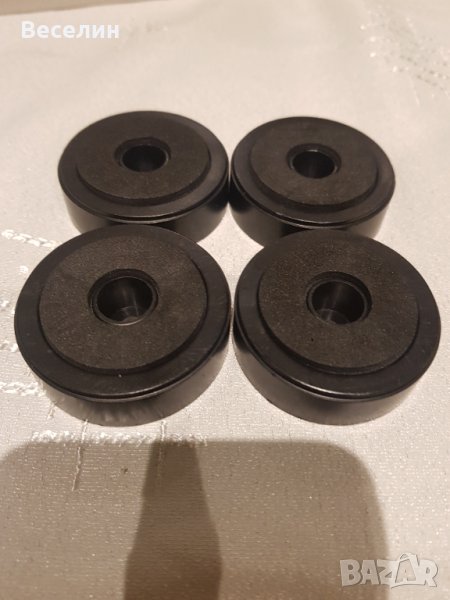 4 броя крачета за аудио техника, снимка 1