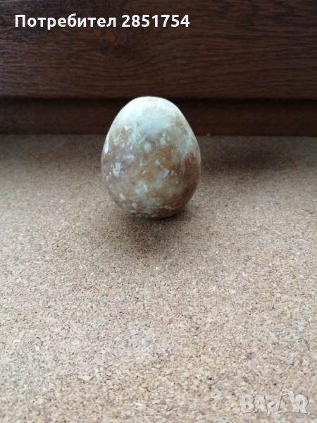 Колекционерско яйце от полускъпоцен камък , снимка 1
