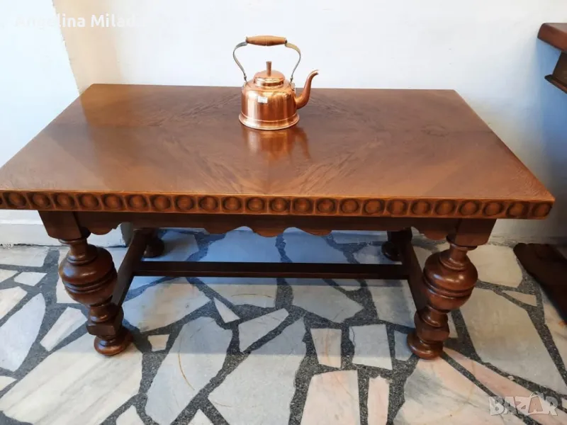 маса за всекидневна с богата дърворезба , снимка 1