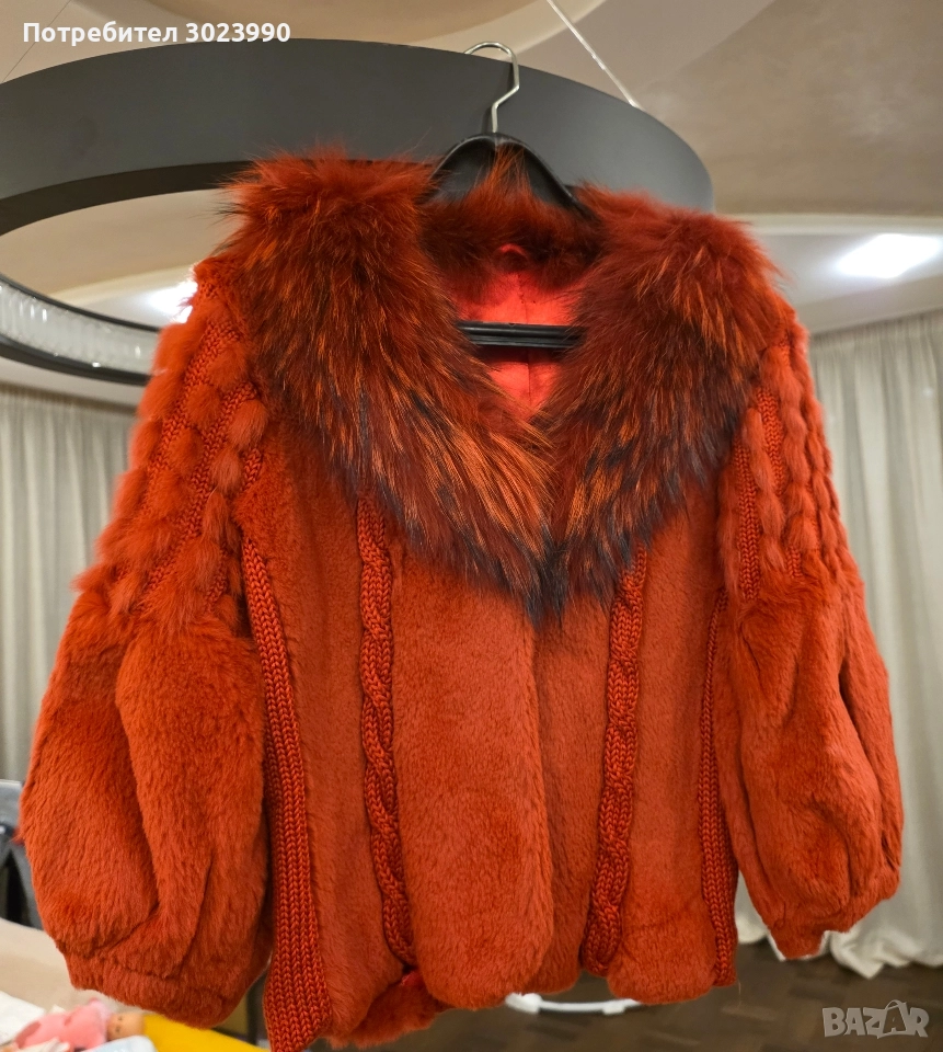 Продавам кожух от естествена кожа от лисица. , снимка 1