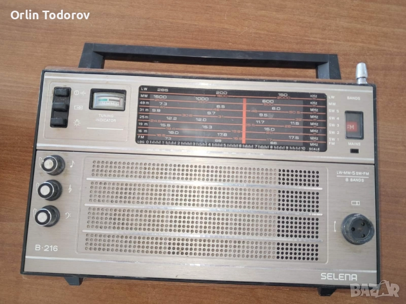 Продавам два броя радиоприемника СЕЛЕНА, снимка 1