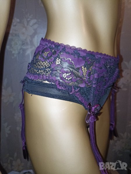 Hunkemoler S,M-Нов колан с жартиери в лилаво и черно , снимка 1