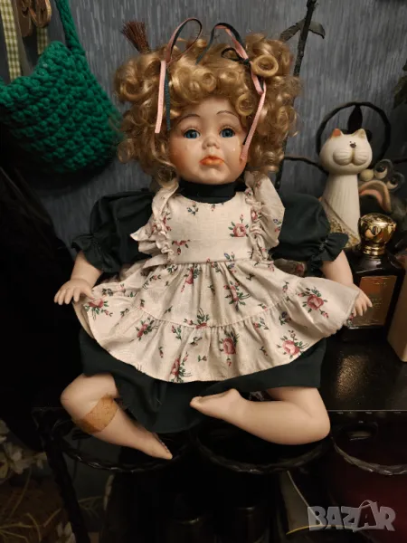 Реалистична Стара порцеланова кукла, снимка 1