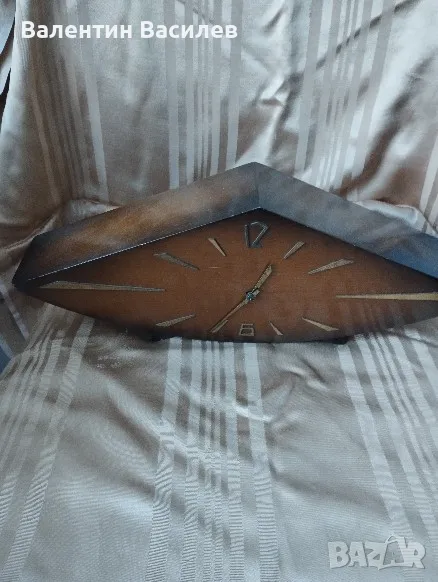 Весна настолен часовник, снимка 1