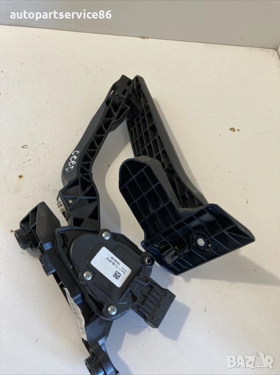 Педал за ускорение за KIA Ceed 2014 1.6 CRDi 32700-A6900, снимка 1