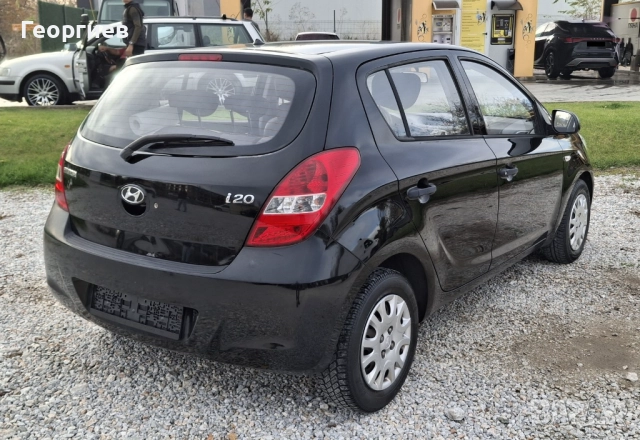 Hyundai i20 Classic 1.2i 78PS, снимка 5 - Автомобили и джипове - 52043457