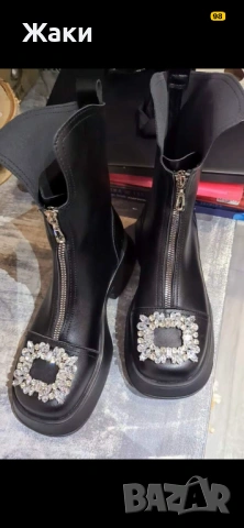 Стилни дамски боти размер 36