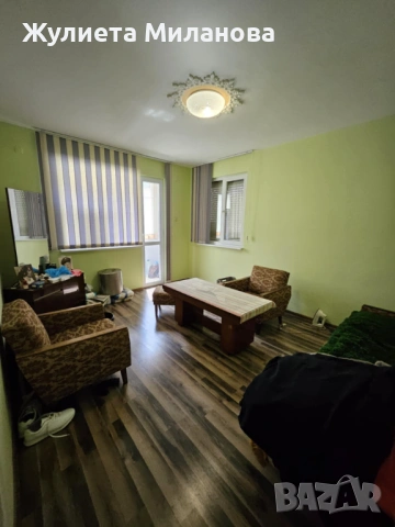 Продавам тристаен апартамент в кв. Здравец , снимка 5 - Апартаменти - 53035281