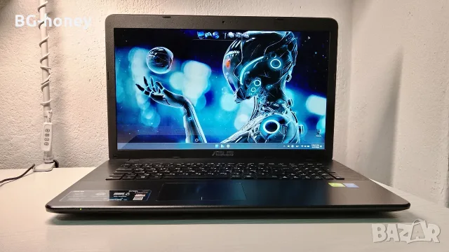 17" Asus/i3/12RAM/ 128SSD/2GBNvidia/с чанта