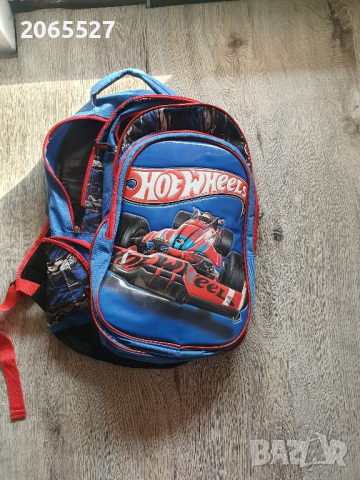 ученическа раница, снимка 3 - Кенгура и ранички - 44804211