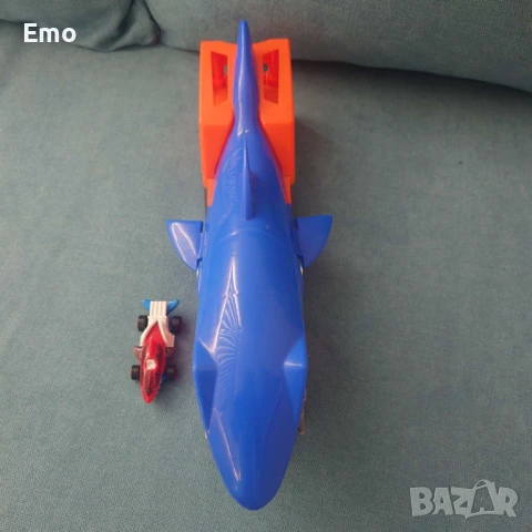 Автовоз акула Hot Wheels, снимка 3 - Коли, камиони, мотори, писти - 50582440