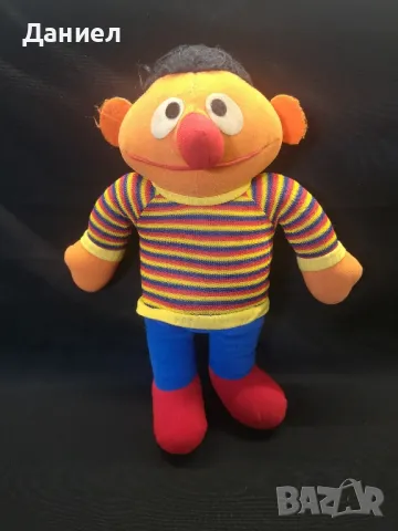 Играчка Ernie от 70 те години. 