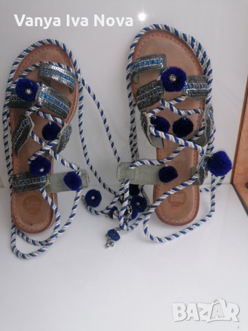 Уникални Gioseppo сандали с пискюли + подарък блузка в подходящо синьо, снимка 1 - Сандали - 35957507