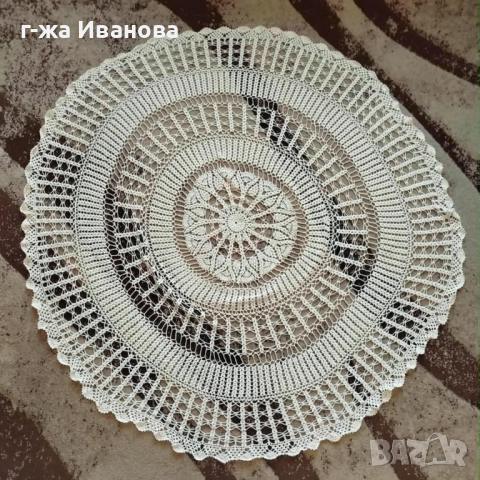 Покривка на една кука, ръчна изработка, покривка кръгла, нова