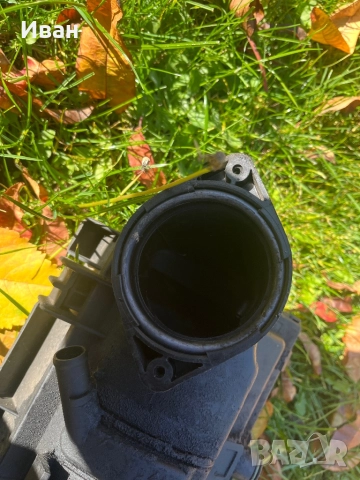 Кутия за въздушен филтър БМВ, снимка 3 - Части - 52431408