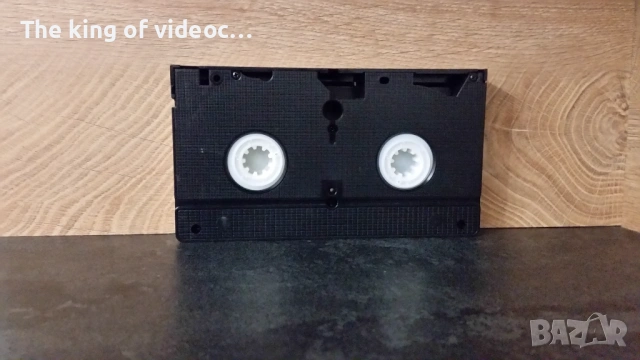 Видеокасета " Дух " & Сатурн 3 " VHS, снимка 5 - Други жанрове - 53419270