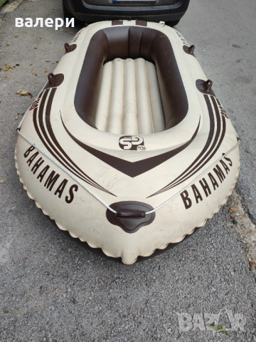 голяма лодка с гребла от Швейцария, снимка 2 - Воден транспорт - 53870637