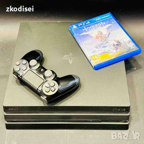 Конзола SONY - PS4 PRO с 1бр. джойстик и 1бр. игра