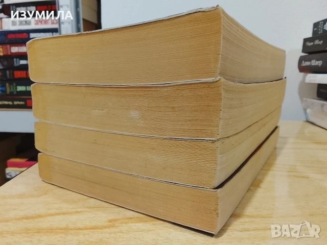 Синовете на Спарта / Чингис . Кн. 1,2,3,5 - Кон Игълдън, снимка 4 - Художествена литература - 52821844