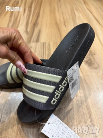 Чисто нови оригинални чехли adidas Adilette Shower! 42,43 н, снимка 5 - Мъжки чехли - 52249402