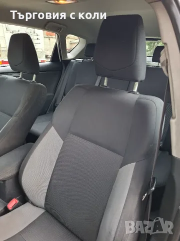 Toyota Auris 1.33 vvti, снимка 11 - Автомобили и джипове - 56412028