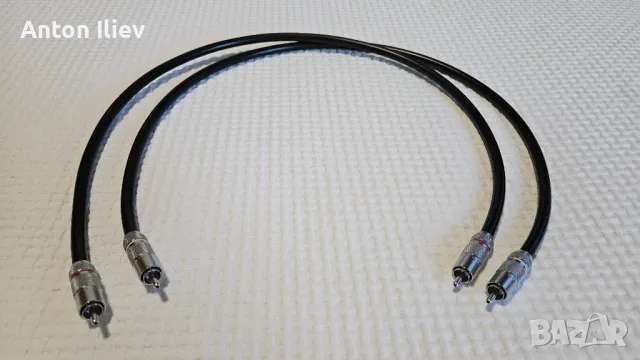 Oyaide ACROSS 750 RR V2 RCA interconnect Cable 0,7m, снимка 2 - Аудиосистеми - 49832342