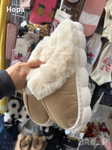 Дамски домашни чехли