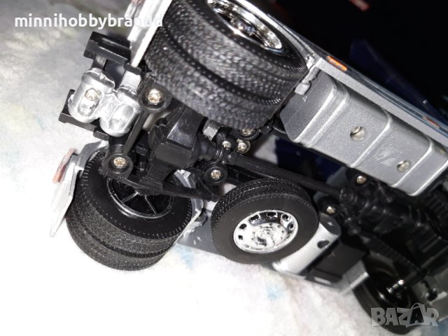 IVECO STRALIS 1:32 , снимка 14 - Колекции - 40818758