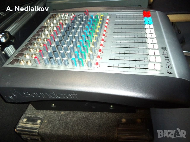 Soundcraft Spirit E8 audiomixer, снимка 6 - Други - 50867071