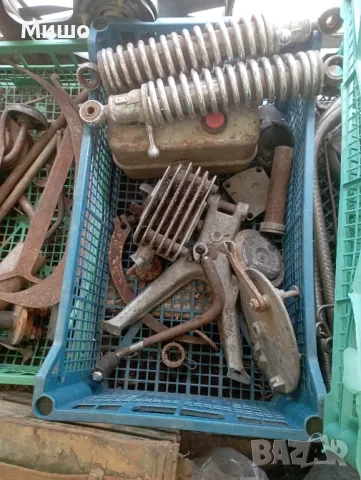 Продавам части от мотоциклети,мотопеди,двигатели, снимка 2 - Части - 49148194