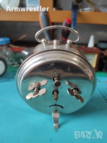 Стар Български Механичен Часовник Будилник Родина, снимка 4 - Антикварни и старинни предмети - 51863487