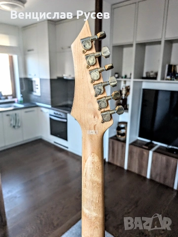 Shine SIL 402 Trans Red, 2003, Korea, снимка 8 - Китари - 53018796