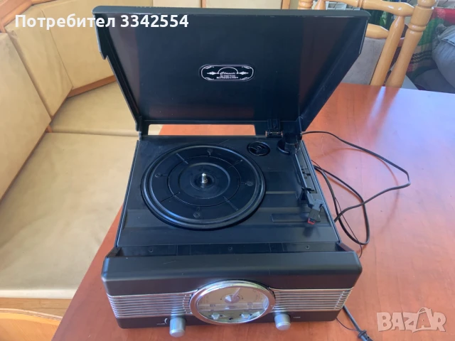РАДИОГРАМОФОН РЕТРО ГРАМОФОН РАБОТИ, снимка 1
