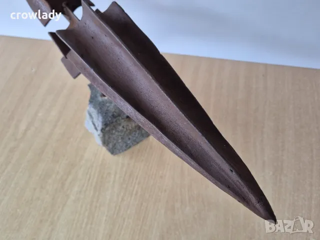 Яне Гаджев Сечение 2024 година модерна стилна и с излъчване творба, снимка 7 - Декорация за дома - 49411202