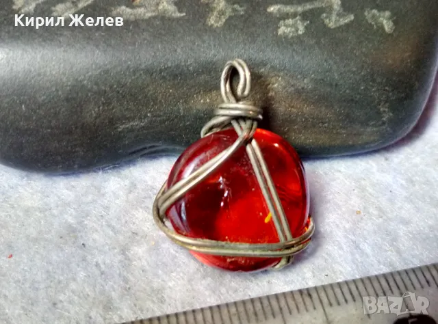 КРАСИВ СРЕБРИСТ ВИНТИДЖ СТИЛ МЕДАЛЬОН АРТ ПЕНДАНТ ЧЕРВЕН КРИСТАЛ ХЕНД МЕЙД БИЖУ 48777, снимка 2 - Колиета, медальони, синджири - 48828824