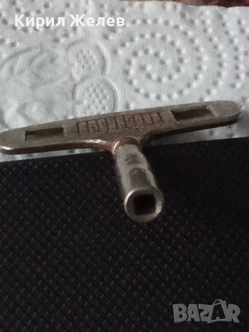 Ключ за стенен часовник 52056, снимка 5 - Антикварни и старинни предмети - 53137459