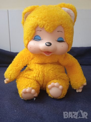 Мончичи / Monchhichi рядка колекционерска жълта плюшена играчка