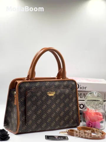 Guess дамски чанти Различни цветове , снимка 8 - Чанти - 48847715