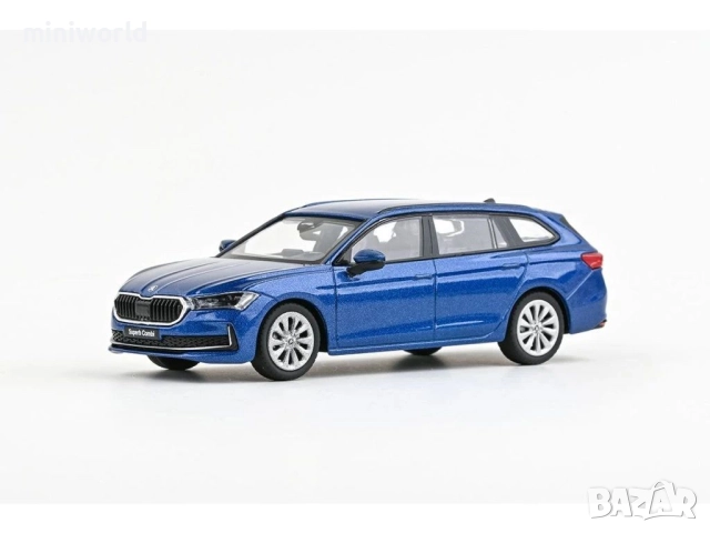 Skoda Superb IV Combi 2023 - мащаб 1:43 на Abrex моделът е нов в PVC дисплей-кейс