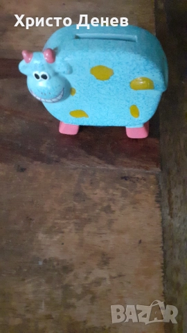 касичка Усмихната крава весела, уникален дизайн, ръчна изработка, внос от Италия. , снимка 2 - Статуетки - 52987159