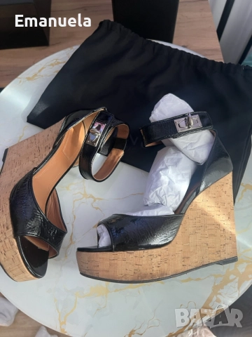 Givenchy сандали , снимка 16 - Сандали - 56202105