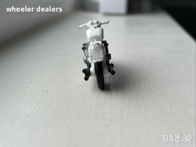 Метална количка мотор Matchbox Honda 750 1/64, снимка 8 - Колекции - 40379576