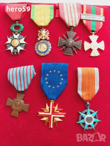 Френски ордени, снимка 1 - Антикварни и старинни предмети - 42205617