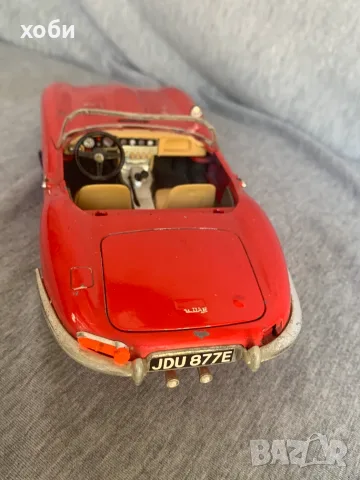 количка  Jaguar E-Type Spider 1961  1:18  Bburago , снимка 6 - Колекции - 55970641
