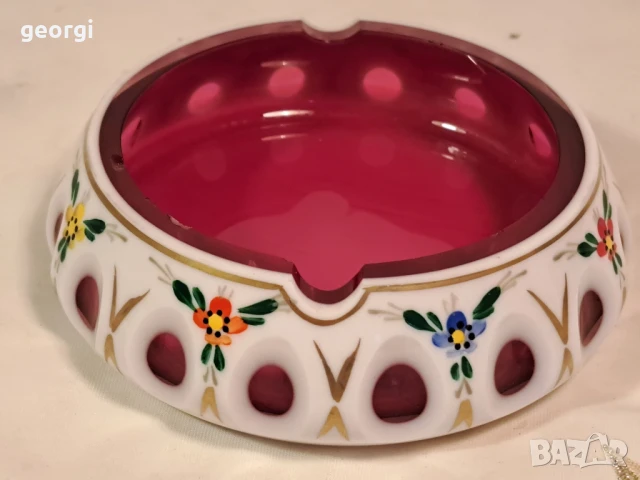 кристален пепелник с ваза Bohemia цветен рубинен кристал с позлата , снимка 8 - Антикварни и старинни предмети - 50855900