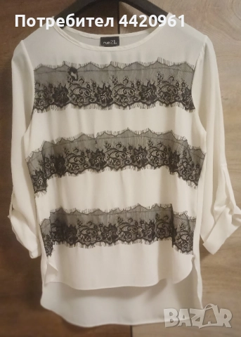 Дамска блуза с черни дантелени ивици 